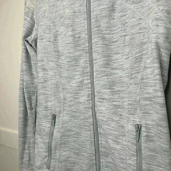 Lululemon Women’s Define Jacket in Wee Are From Space Ice Grey Alpine Size 12 - Picture 7 of 16